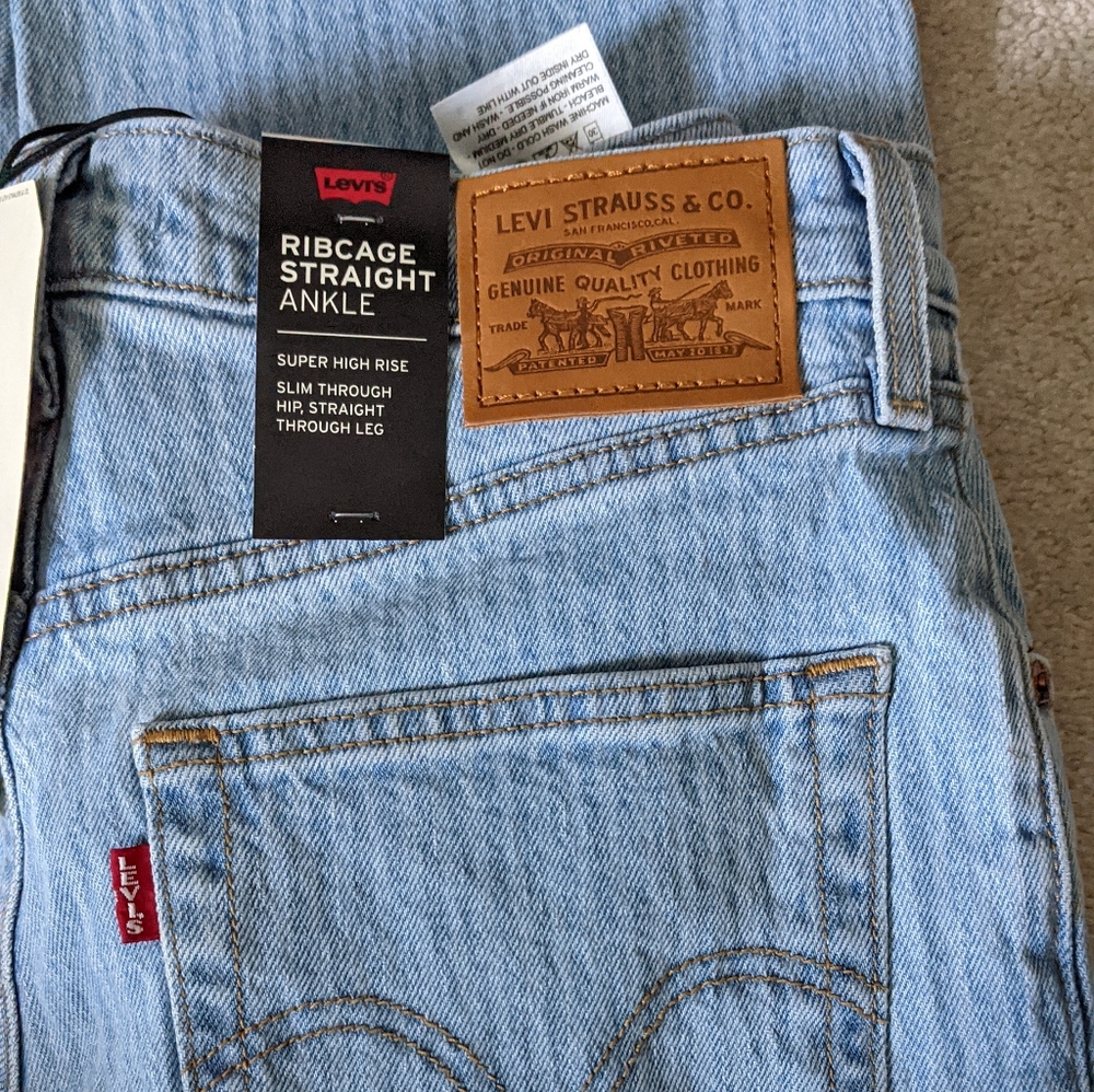 Levi's Super high rise straight ankle jeans
